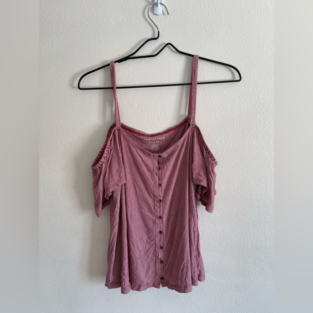 🦅 AEO Cold Shoulder Red + White Stripped Blouse, size M 🦅
